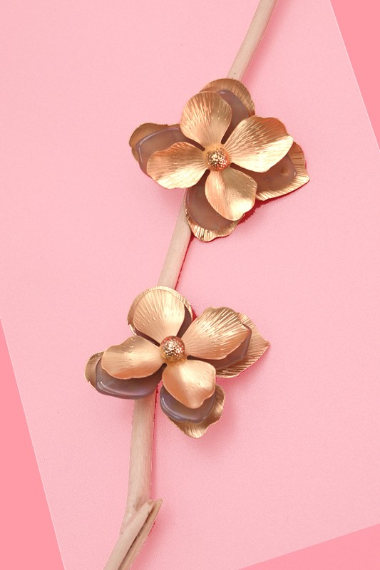 Matte Gold Acrylic Gold Flower Earrings