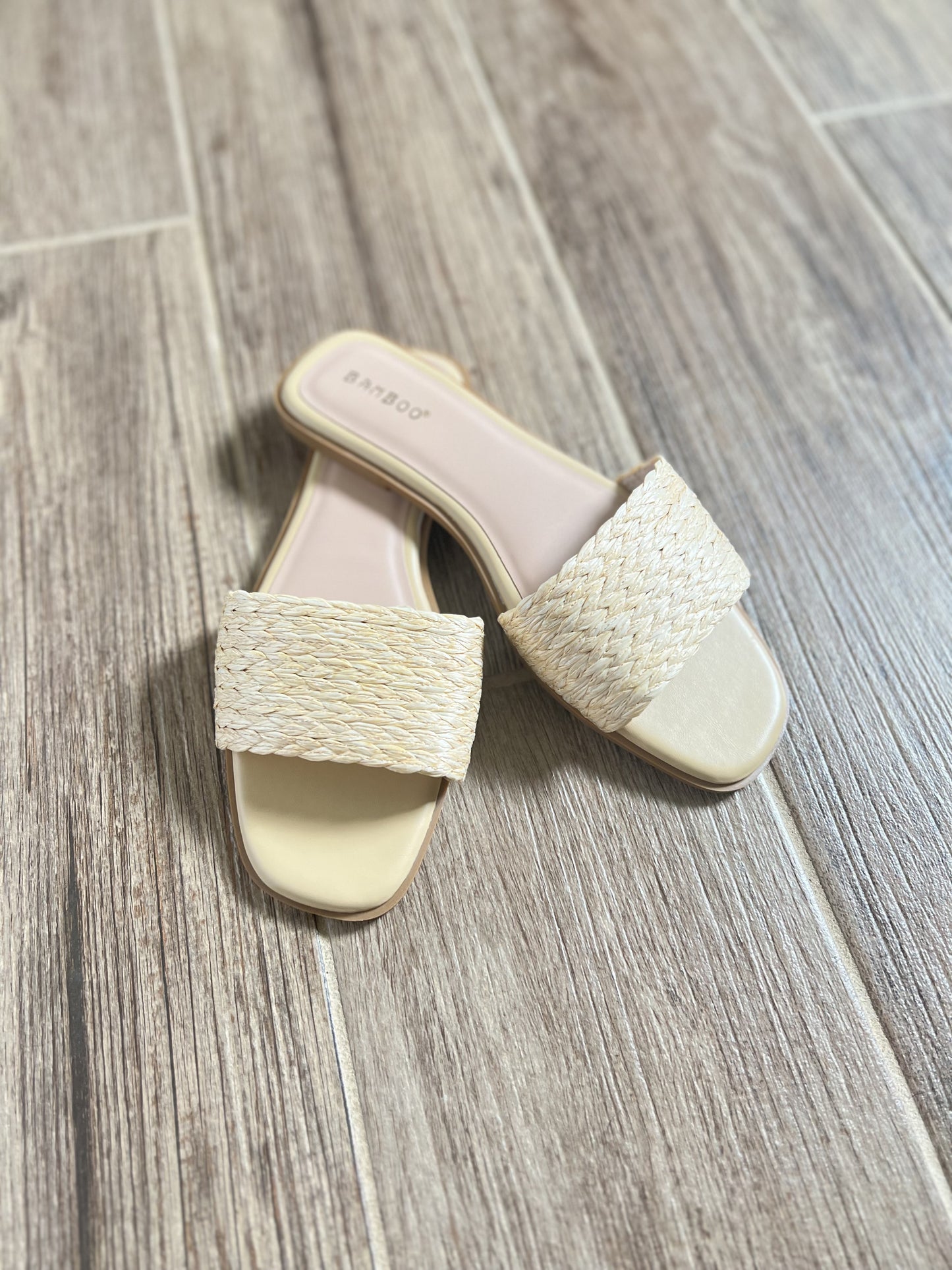 Raffia Sandals - Natural